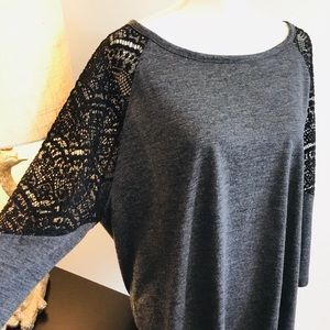 Trendy crochet sleeve T-shirt old navy size XL